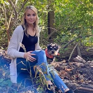 Meet your Posher, Molly